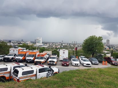 Protección Civil de Nuevo León alertó a la población a tomar precauciones ante la previsión de intensas lluvias por la entrada del fenómeno meteorológico 'Hanna', que antes de entrar a las costas del Golfo de México se convirtió en huracán categoría 1, y estaría afectando en las próximas horas esta entidad, Coahuila y Tamaulipas. (TWITTER)