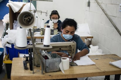 La cuarentena por COVID-19 provocó que muchos negocios disminuyeran salarios y prestaciones excedentes a las mínimas de ley. (ARCHIVO) 