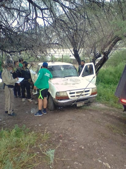 Se trata de un vehículo de la marca Ford, línea Ranger, color blanco, con redilas, la cual portaba las placas de circulación FT-25-260 del estado de Durango.
(EL SIGLO DE TORREÓN)