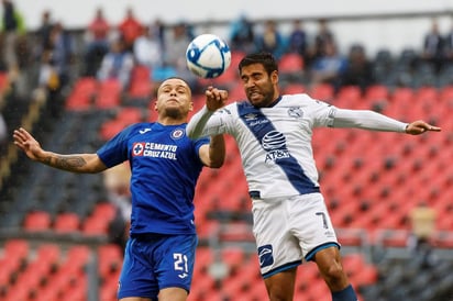 'La Máquina Celeste' buscará mantener su buena racha a costa de una 'Franja' que comenzó el torneo con una goleada como visitante, duelo que pone en marcha una interesante segunda jornada de la Liga MX. (EFE)