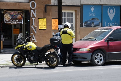 De los 290 elementos que laboran en Tránsito y Vialidad, poco más de 30 se encuentran fuera de funcionamiento por la pandemia.