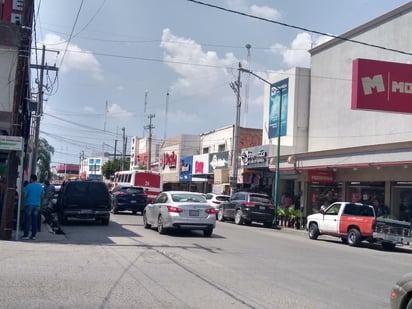 Los negocios en Gómez Palacio podrán abrir por tres horas más que lo que inicialmente se les había permitido. (EL SIGLO DE TORREÓN)