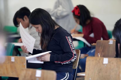  Para evitar más contagios de COVID-19 y que no haya retrasos en su aplicación, autoridades de la Secretaría de Educación Pública (SEP) detallaron algunas de las medidas sanitarias que se llevarán a cabo durante la aplicación del examen del Comipems. (ARCHIVO)