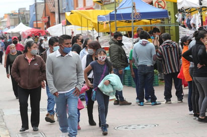 López Obrador aseguró que México tiene garantizado el acceso a una posible vacuna para combatir el COVID-19 y apuntó que se tienen los recursos económicos para adquirirla. (ARCHIVO)