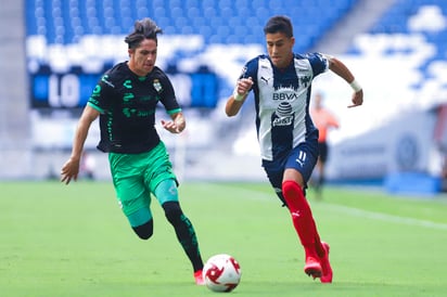 Los Guerreros de Santos Laguna enfrentan a los Rayados de Monterrey en la jornada tres del torneo Guard1anes 2020 de la Liga MX, buscando obtener una victoria en la Sultana del Norte luego de más de 18 años sin lograrlo en casa de los regiomontanos. (ARCHIVO)