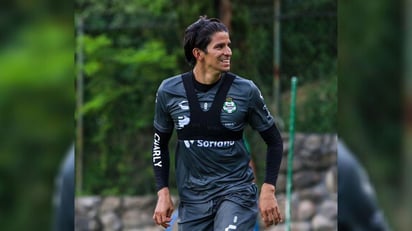 “Charal” Orrantia es la baja que presenta Santos Laguna para el duelo de mañana ante el América. (ESPECIAL)