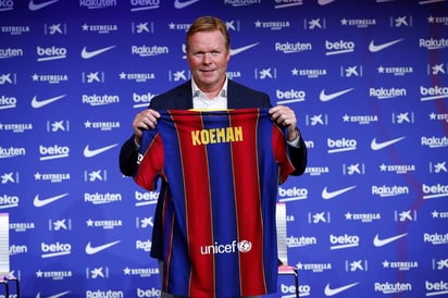 Ronald Koeman firmó un contrato por dos años con Barcelona. (EFE)