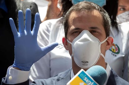 El presidente de la opositora Asamblea Nacional (AN) de Venezuela, Juan Guaidó (foto), pidió este jueves a la organización internacional Unión Interparlamentaria, formada por líderes de parlamentos de diversos países, que rechace las elecciones legislativas convocadas para el próximo 6 de diciembre. (ARCHIVO) 