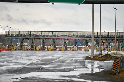 El cierre de la frontera entre Estados Unidos y Canadá ha afectado fuertemente a un aislado poblado estadounidense, cuyos habitantes deben atravesar territorio canadiense para poder acceder al resto de su propio país. (ARCHIVO) 