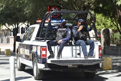 Los dos hombres fueron detenidos a las 20:17 horas del viernes en el ejido El Ranchito de Torreón. (EL SIGLO DE TORREÓN)