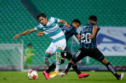 Los Guerreros de Santos Laguna derrotaron 2-1 al Querétaro en partido correspondiente a la fecha siete del torneo Guard1anes de la Liga MX, celebrado en el Territorio Santos Modelo. (ARCHIVO)