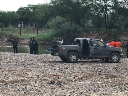 Ingresó a la parte profunda del Río Nazas para intentar sacar un huarache que cayó al agua, pero ya no logró salir con vida. (EL SIGLO DE TORREÓN)