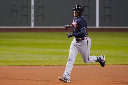 Adam Duvall conectó tres cuadrangulares ante Boston. (AP)