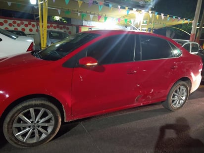 En el accidente participaron Juan Antonio de 37 años de edad, conductor de un vehículo de la marca Chevrolet línea Beat en color blanco modelo 2018 y Raúl Eduardo, de 23 años de edad, conductor de un auto de la marca Volkswagen línea Vento en color rojo modelo 2019.
(EL SIGLO DE TORREÓN)