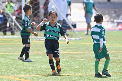 Es una actividad conjunta de Pronnif, Inedec y el Club Santos Laguna. (ARCHIVO)