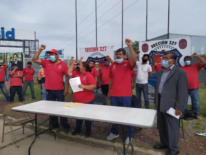 Ordena la Junta Federal de Conciliación y Arbitraje la reinstalación de dos trabajadores de Teksid despedidos de manera injustificada. (SERGIO A. RODRÍGUEZ)