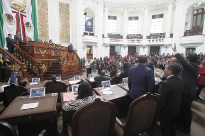  Ante la difusión del tema de 'comida chatarra' en los medios de comunicación, los diputados locales de todos los partidos políticos siguen con la presentación de iniciativas y hasta ahora suman siete propuestas del mismo asunto. (ARCHIVO)