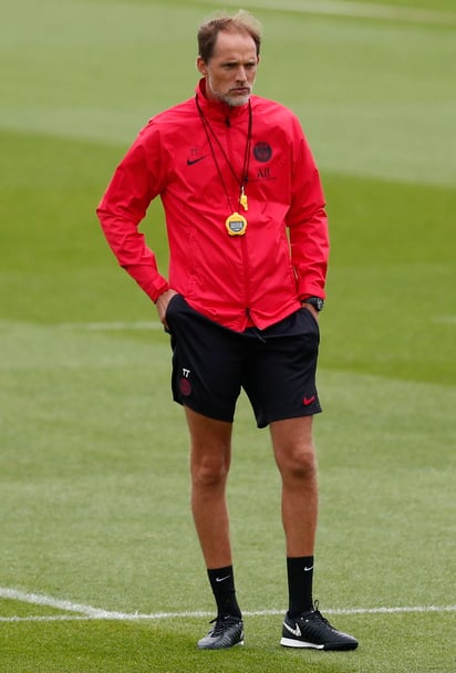 Thomas Tuchel, técnico del PSG, tendrá siete bajas para el partido de hoy. (ARCHIVO)