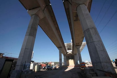 El presidente Andrés Manuel López Obrador pidió acelerar la construcción del Tren Interurbano México-Toluca para que quede concluido a finales de 2022, un año antes de la fecha programada. (ARCHIVO)