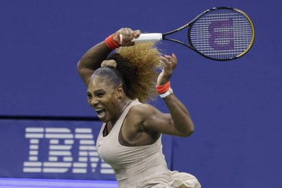 Williams se tomó una pausa médica tras sentir molestias en el partido del jueves contra Azarenka.
(EFE)