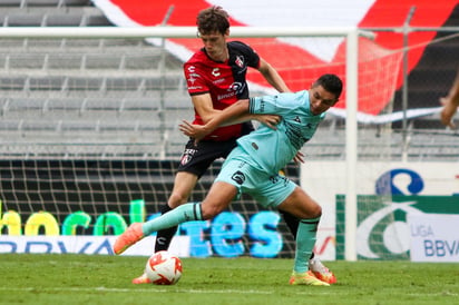 El primer duelo de los encuentros sabatinos de esta fecha 10 de la Liga MX terminó en empate 1-1 entre los rojinegros del Atlas y el Mazatlán. (ARCHIVO)