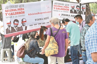 La senadora Citlalli Hernández, quien participa en las labores de coordinación de la campaña, dijo que hasta el último conteo se habían recabado un millón de firmas. Esto quiere decir que la iniciativa ciudadana tenía un avance de 55%.
