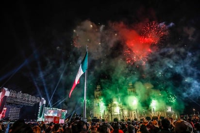 Santa Anna estableció que la conmemoración tuviera lugar la noche del 15 de septiembre. (ARCHIVO)