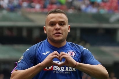 Jonathan Rodríguez, el llamado 'Cabecita' se ha vuelto a enrachar y por consecuencia el Cruz Azul ha retomado el camino. (ARCHIVO)
