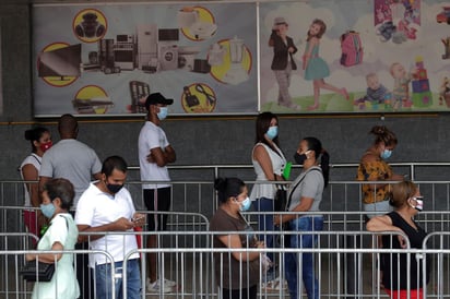 La vacuna del laboratorio alemán CureVac ya está en Panamá para comenzar el estudio clínico de su efectividad en fase 2, para el cual han sido considerados más de 2,200 personas como posibles candidatos voluntarios para el ensayo, dijo este lunes el Centro de Vacunas e investigación Clínica (Cevaxin). (EFE)