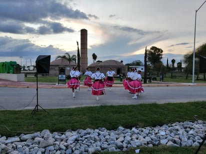 La primera presentación del festival virtual para conmemorar la Independencia fue en honor a personal de los hospitales. (EL SIGLO DE TORREÓN) 