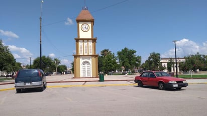 Luis Humberto García García, comisario de la Dirección de Seguridad Pública Municipal de Piedras Negras, dio a conocer que se implementará un operativo de vigilancia durante este 15 de septiembre, tanto en la Macro Plaza I y II como en las colonias más conflictivas de la ciudad.