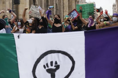 Algunas manifestantes comenzaron a retirarse de la protesta.