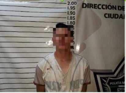 El sujeto se identificó como Carlos Manuel 'N N' de 19 años de edad. (EL SIGLO DE TORREÓN)