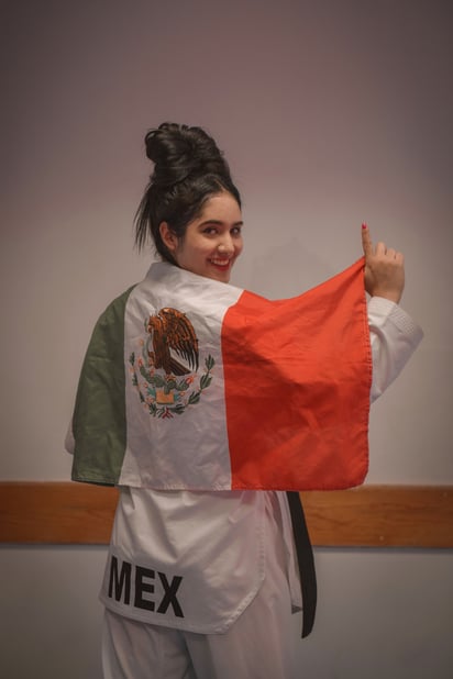 ORGULLO. A sus 24 años, Andrea Carolina Díaz Contreras posee más de 40 medallas y reconocimientos deportivos. (El siglo de Torreón / Erick Sotomayor Ruiz)