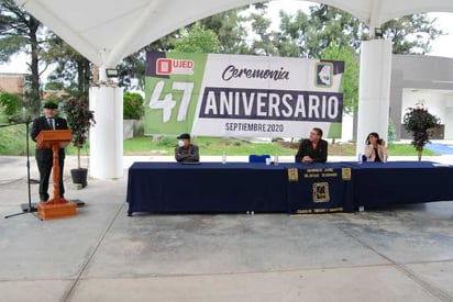 Realizan ceremonia por 47 años del CCH en Durango. (EL SIGLO DE TOREÓN) 