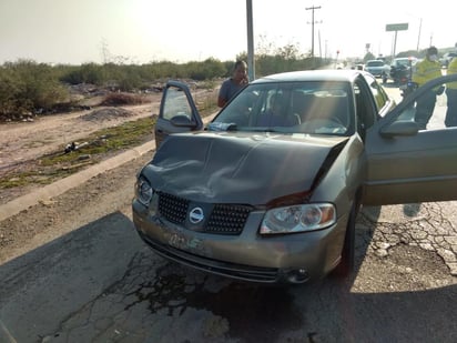 En el accidente participaron Roberto, de 51 años, conductor de un vehículo de la marca Nissan línea Sentra en color café modelo 2004 y el conductor de un automóvil Nissan línea Versa color blanco modelo 2016.
(EL SIGLO DE TORREÓN)