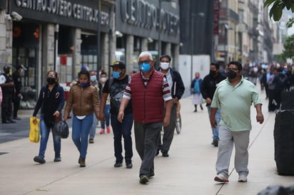 El Gobierno de la Ciudad de México inició este viernes, en las jurisdicciones sanitarias de Tlalpan, Tláhuac, Iztapalapa e Iztacalco, el proceso de selección de 360 pacientes con coronavirus que deseen participar de manera consiente e informada en el ensayo clínico con los medicamentos Mesilato de camostat y Artemisia annua. (EFE)