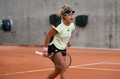 La mexicana Renata Zarazúa derrotó 6-3, 6-3 a Daniela Seguel en la clasificación, y se convirtió en la primera mexicana en jugar un Roland Garros, desde 1961. (CORTESÍA)