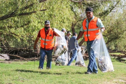 El evento estuvo organizado por la Secretaría de Medio Ambiente y Recursos Naturales así como por la Secretaría de Turismo en La Laguna.
(EL SIGLO DE TORREÓN)