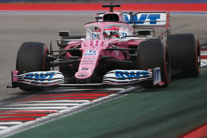 El piloto mexicano Sergio Pérez tuvo una muy buena clasificación, y hoy largará cuarto en el Gran Premio de Rusia. (AP)