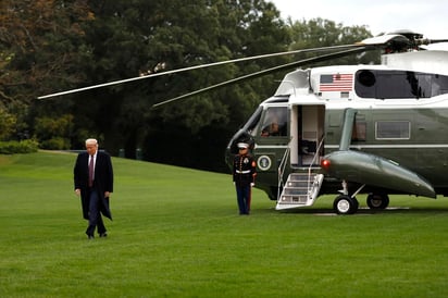 El presidente de Estados Unidos, Donald Trump, anunció este jueves por la noche que inicia junto a la primera dama, Melania Trump, un 'proceso de cuarentena' tras conocerse el positivo por coronavirus de una de sus más cercanas asesoras. (EFE)