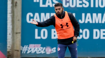 Carlos Adrián Morales, calificó como un reto su nombramiento como director técnico interino de los Diablos Rojos. (FOTO: @TOLUCAFC)