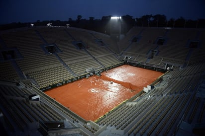 Fiscalía de París anunció este martes que ha abierto una investigación por un partido de dobles femenino en Roland Garros en el que se sospecha de un posible amaño. (ARCHIVO)