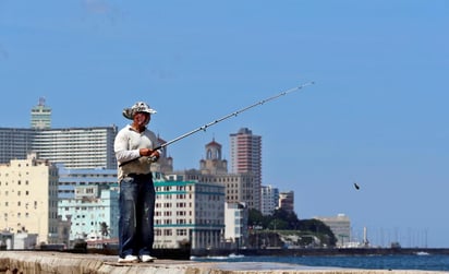 Cuba reportó este miércoles 15 nuevos positivos de COVID-19 y solo uno de ellos pertenece a La Habana, cifras que reflejan un descenso de los contagios y una tendencia al control de la enfermedad en la segunda ola que afecta al país caribeño. (ARCHIVO) 
