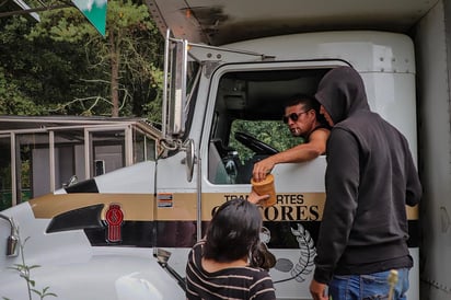 La escena se repite a diario en ese punto y en otras casetas de la Ciudad de México y del país.
