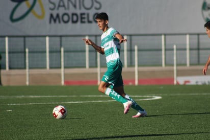 La filial Sub-17 de Santos Laguna sumó una unidad en su visita a la escuadra de Cruz Azul, al empatar 1-1 en partido pendiente de la jornada 1 del Torneo Guardianes 2020, el cual se disputó hoy en las instalaciones de La Noria en la capital del país. (Especial) 