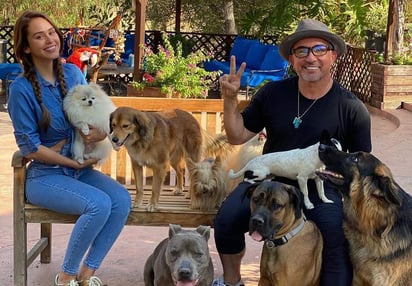 La influencer y actriz Yanet García le tiene mucho cariño a su perrita pomerania llamada Mamacita, por lo que este fin de semana tuvieron un domingo espectacular junto a César Millán, mejor conocido como 'El encantador de perros'. (ESPECIAL) 