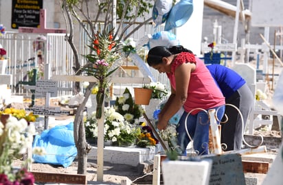 Habrá recorridos de supervisión en los cementerios con motivo del Día de Muertos. (EL SIGLO DE TORREÓN)