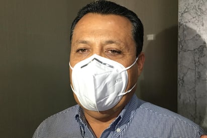 Sergio García López, presidente del Consejo Ciudadano de Seguridad Pública (Cocise) en La Laguna de Coahuila, dijo que los organismos que forman parte de la red de consejos a nivel nacional pugnarán porque este apoyo se mantenga, por lo que dirigirán escritos al Senado de la República y a la Cámara de Diputados para solicitar la asignación de recursos para el próximo año a este programa.
(ARCHIVO)