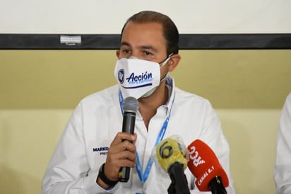 “Apoyo total” tendrá la Alianza Federalista de parte del Partido Acción Nacional, así lo afirmó durante hoy martes el líder nacional del mismo partido, Marko Cortés, esto durante un evento de apoyo a candidatos locales en la ciudad de Torreón, Coahuila. (FERNANDO COMPEÁN)